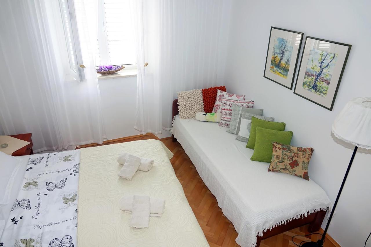 Two-Bedroom Apartment In The Centre Makarska Dış mekan fotoğraf