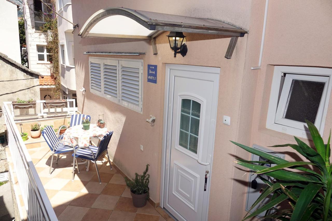 Two-Bedroom Apartment In The Centre Makarska Dış mekan fotoğraf