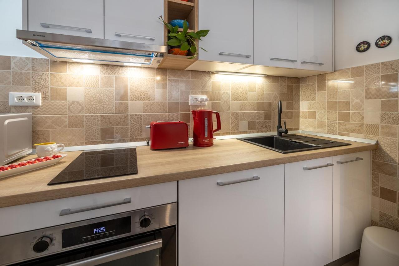 Two-Bedroom Apartment In The Centre Makarska Dış mekan fotoğraf